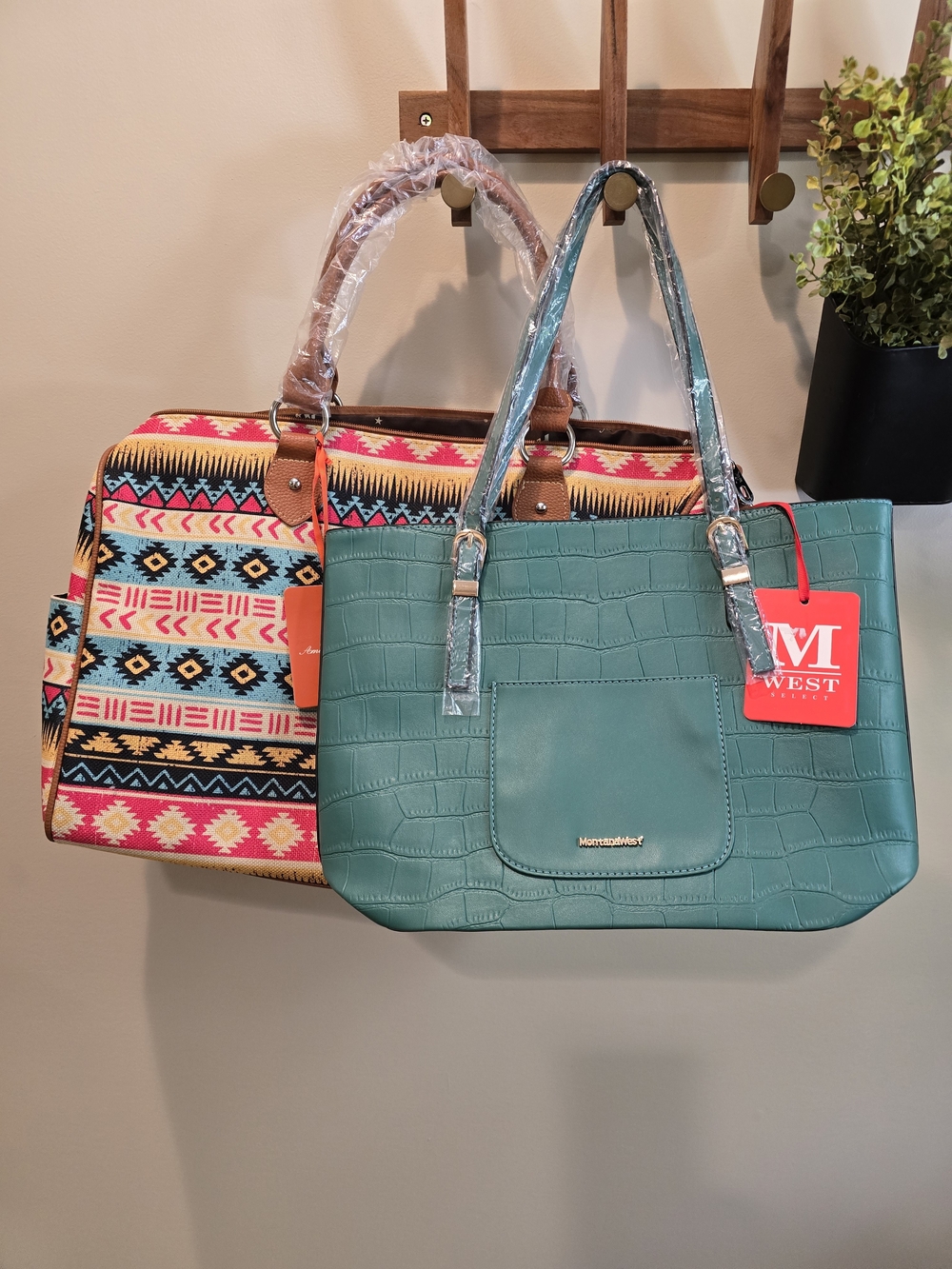 🔥Montana West Teal Tote with American Bling Multicolor Aztec Weekender